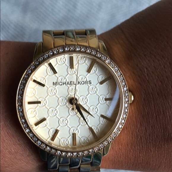 Michael Kors Gold watch - Picture 2 of 6